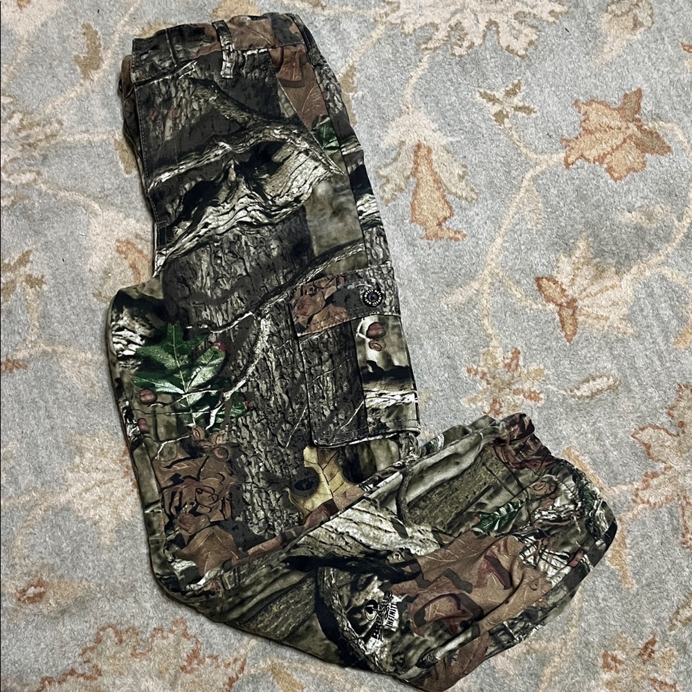 Boys Camouflage Cargo Pants large 10-12